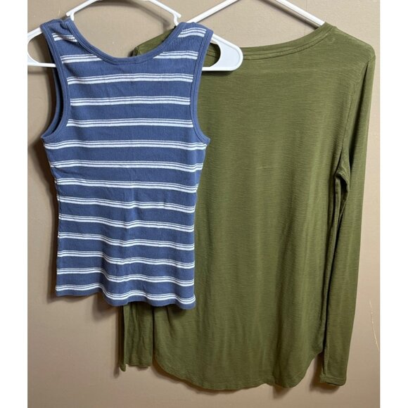 Old Navy 2 Tops Bundle Green Blue Knit Lounge Casual Basic Womens M - Picture 3 of 8